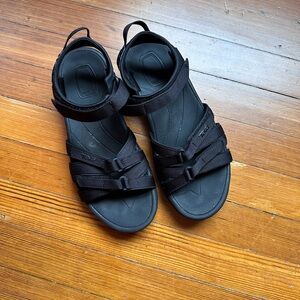 Teva Tirra Sandal
